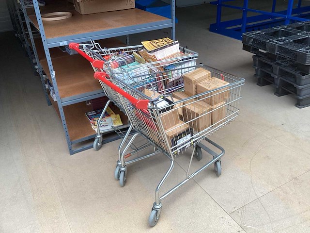 Partij magazijninventaris & kinderboeken- tijdschriften - afbeelding 7 van  12