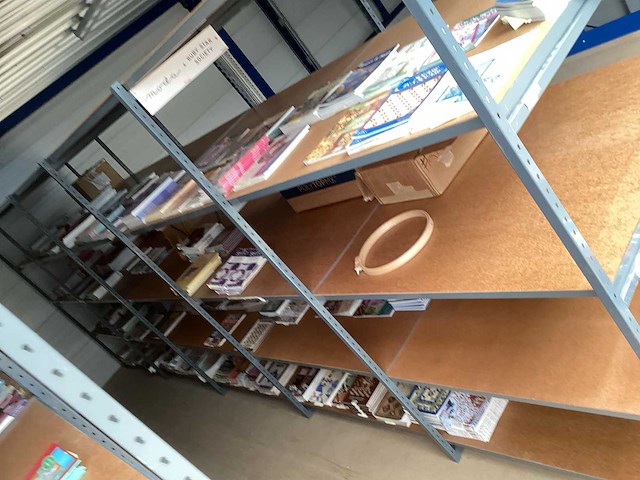 Partij magazijninventaris & kinderboeken- tijdschriften - afbeelding 11 van  12