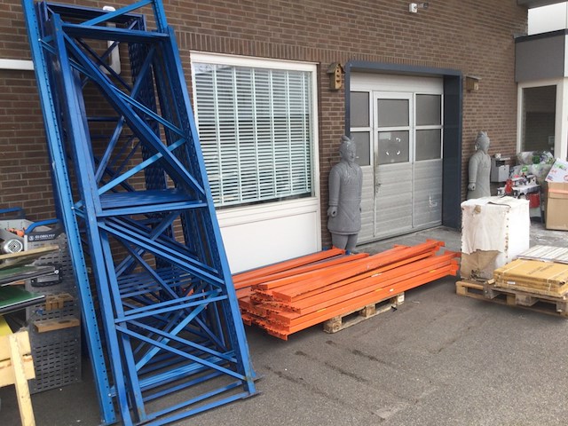 Partij magazijnstellingen, staanders en liggers, oranje/blauw - afbeelding 2 van  4