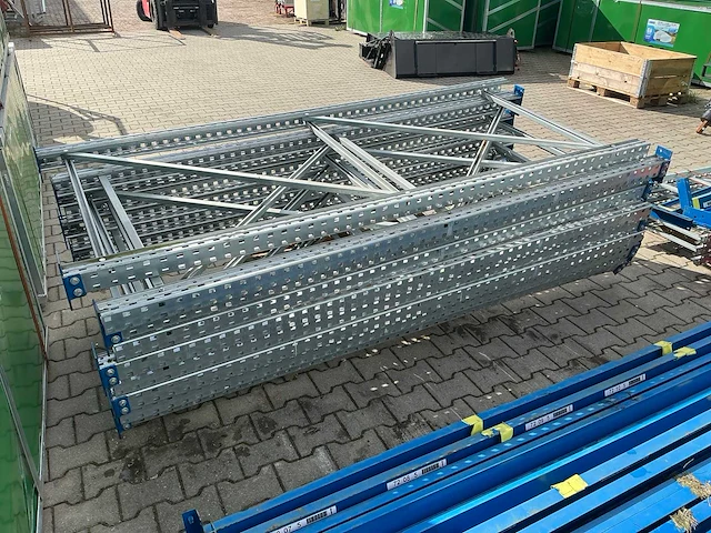 Partij magazijnstellingen - afbeelding 11 van  15