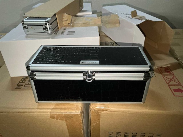 Partij make-up koffers - afbeelding 2 van  12