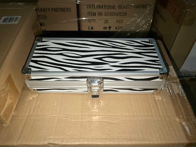 Partij make-up koffers - afbeelding 11 van  12