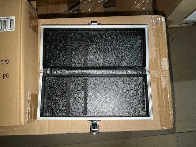 Partij make-up koffers - afbeelding 12 van  12