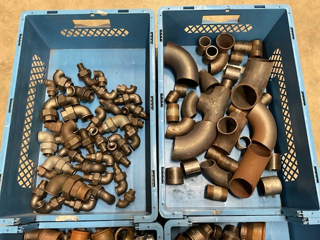 Partij malleable fittingen - afbeelding 3 van  6