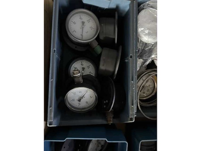 Partij manometers (235x) - afbeelding 14 van  36