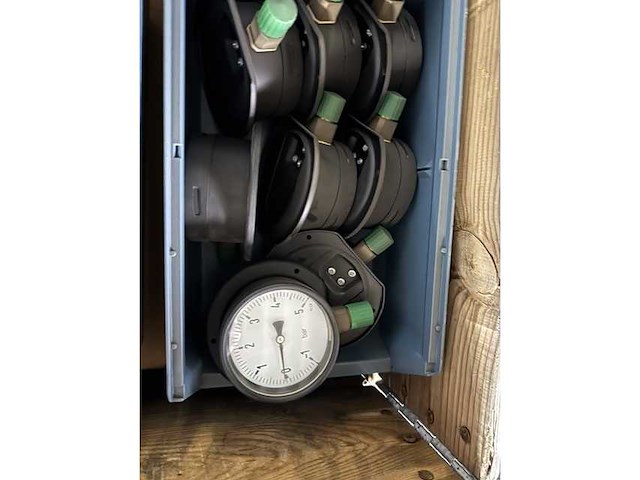 Partij manometers (235x) - afbeelding 16 van  36