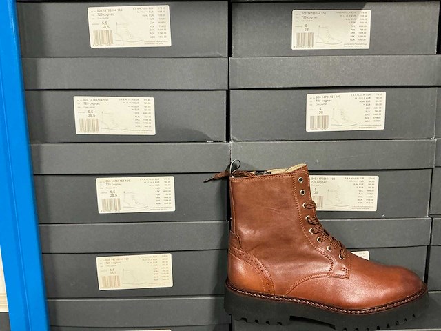 Partij marc o polo cow leather laarsjes (73x) - afbeelding 17 van  17