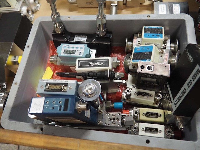 Partij mass flow controllers - afbeelding 7 van  12