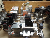 Partij mass flow controllers - afbeelding 8 van  12