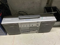 Partij materiaal gebruikt in laboratorium - afbeelding 6 van  10