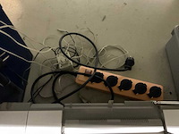 Partij materiaal gebruikt in laboratorium - afbeelding 7 van  10