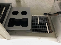 Partij materiaal gebruikt in laboratorium - afbeelding 9 van  10