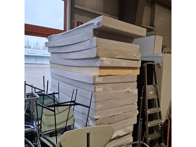 Partij matrassen - afbeelding 8 van  8