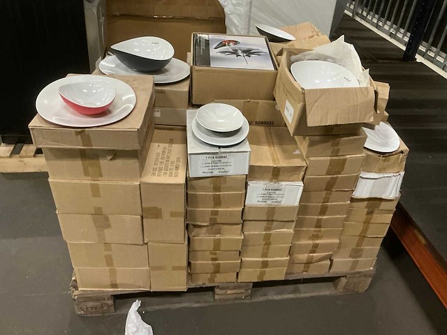 Partij mebel servies - afbeelding 1 van  10