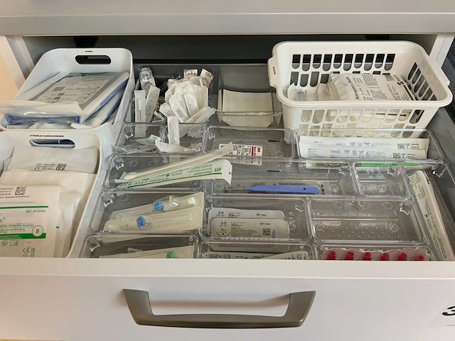 Partij medische benodigdheden - afbeelding 3 van  8