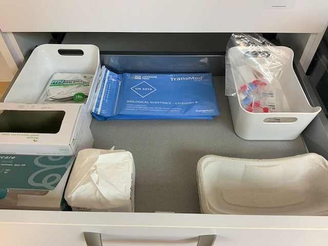 Partij medische benodigdheden - afbeelding 4 van  8