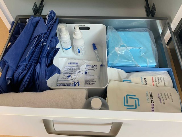 Partij medische benodigdheden - afbeelding 5 van  8