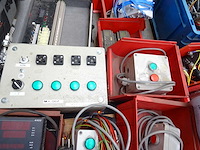 Partij meet- en testinstrumenten en toebehoren - afbeelding 3 van  13