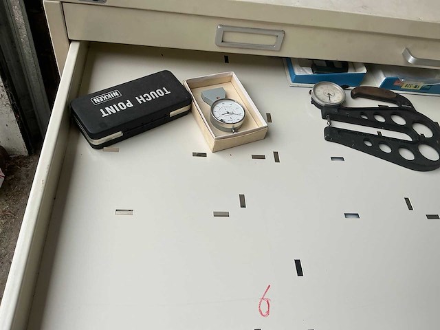 Partij meetgereedschap met kind ladenkast - afbeelding 4 van  25