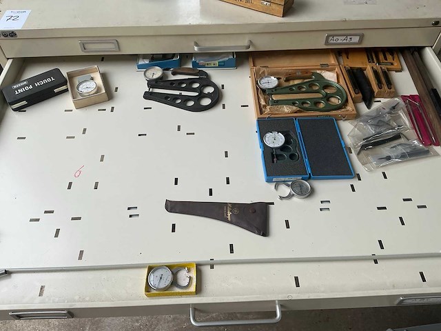 Partij meetgereedschap met kind ladenkast - afbeelding 24 van  25