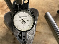 Partij meetstatieven met meetklok - afbeelding 2 van  8