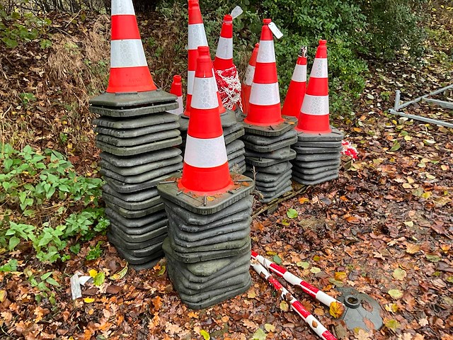 Partij melba verkeerskegels - afbeelding 2 van  4