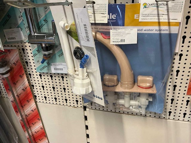 Partij mengkranen en toebehoren (75x) - afbeelding 3 van  22