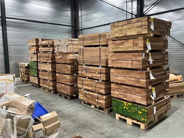 Partij meranti hardhout - afbeelding 2 van  9