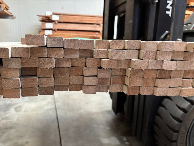 Partij meranti opdeklatten volhout ral7044 60 mu - afbeelding 2 van  4