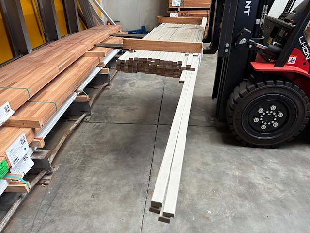 Partij meranti opdeklatten volhout ral7044 60 mu - afbeelding 4 van  4
