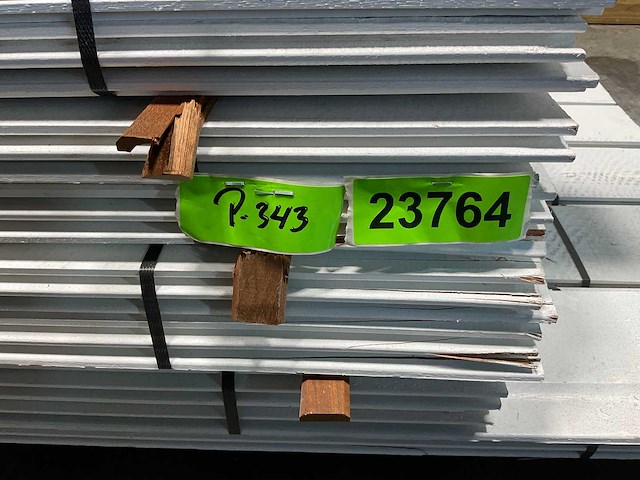 Partij meranti rabat mes- en groef wit gegrond - 305-365x14,2x1,8 cm - afbeelding 7 van  8