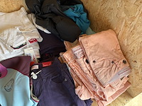 Partij merkkleding - afbeelding 3 van  4