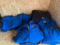 Partij merkkleding - afbeelding 1 van  4