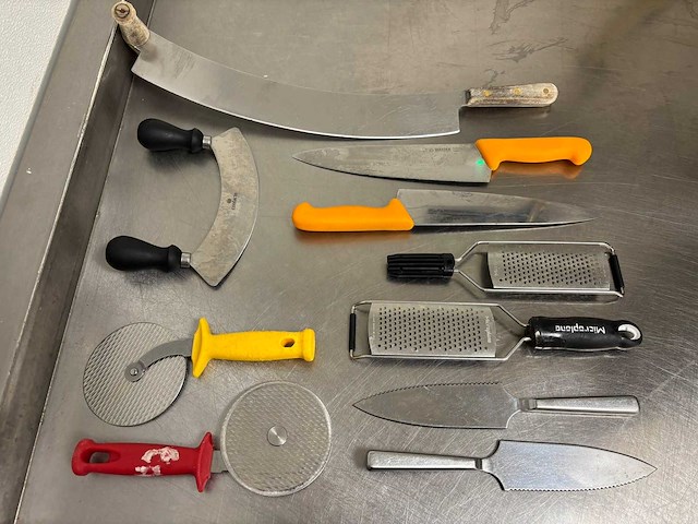 Partij messen en keukengerei - afbeelding 1 van  8