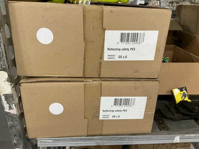 Partij messen, monitor en retourgoederen - afbeelding 7 van  16