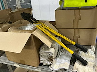 Partij messen, monitor en retourgoederen - afbeelding 11 van  16