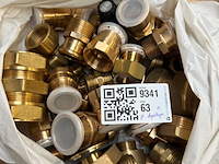 Partij messing koppelingen, afsluiters en installatiemateriaal - afbeelding 2 van  6