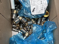 Partij messing koppelingen en fittingen w.o. multitubo, rbm - afbeelding 2 van  8