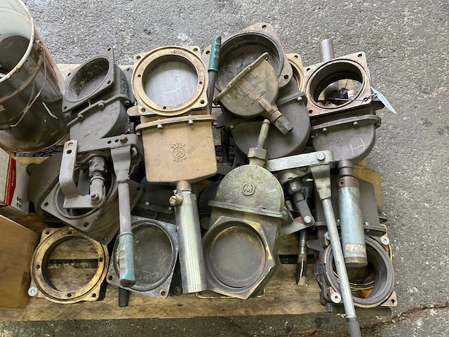 Partij mesttank afsluiters - afbeelding 2 van  4