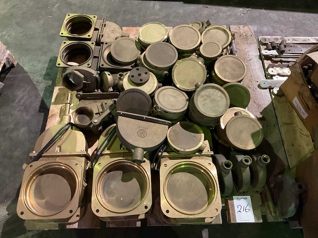 Partij mesttank messing afsluiters - afbeelding 1 van  3