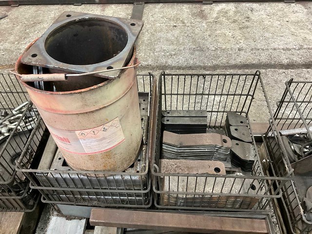 Partij mesttank onderdelen - afbeelding 9 van  12