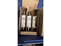 Partij meszekeringen - afbeelding 12 van  17