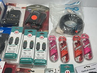 Partij met diverse elektronica accessoires, 33 stuks - afbeelding 3 van  9