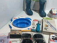 Partij met diverse keuken-, huishoud- en kinderartikelen - afbeelding 4 van  7