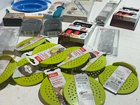 Partij met diverse keuken-, huishoud- en kinderartikelen - afbeelding 6 van  7