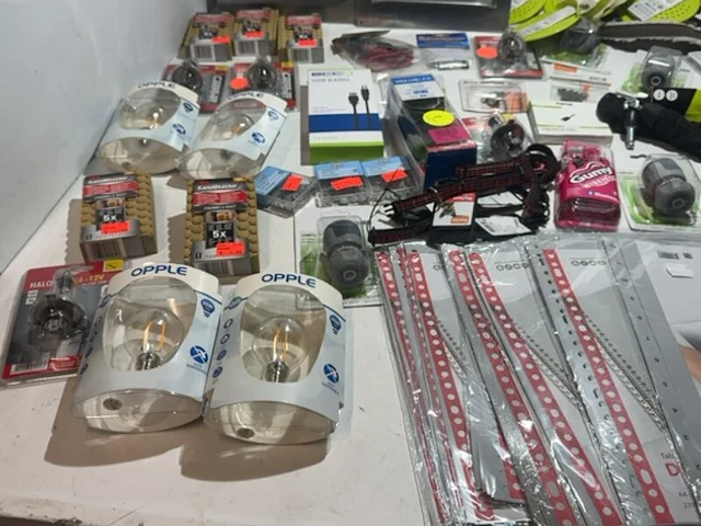 Partij met diverse producten - ca. 70 stuks - afbeelding 6 van  8
