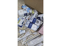 Partij met diverse - afbeelding 3 van  7