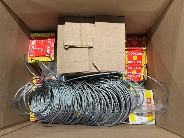Partij met staalkabel & klemmen/verbindingen & tape - afbeelding 6 van  8