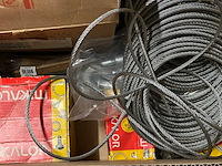 Partij met staalkabel & klemmen/verbindingen & tape - afbeelding 7 van  8