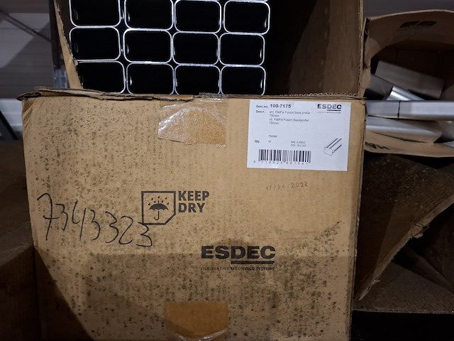 Partij metaal, aluminium en kunststof profielen - afbeelding 9 van  40